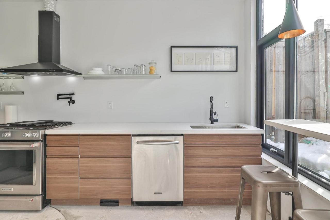 New Modern 1400 Sq Ft Coach House Near Everything Toronto Exteriér fotografie
