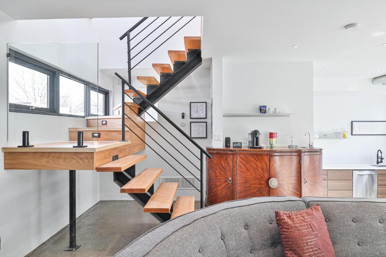 New Modern 1400 Sq Ft Coach House Near Everything Toronto Exteriér fotografie