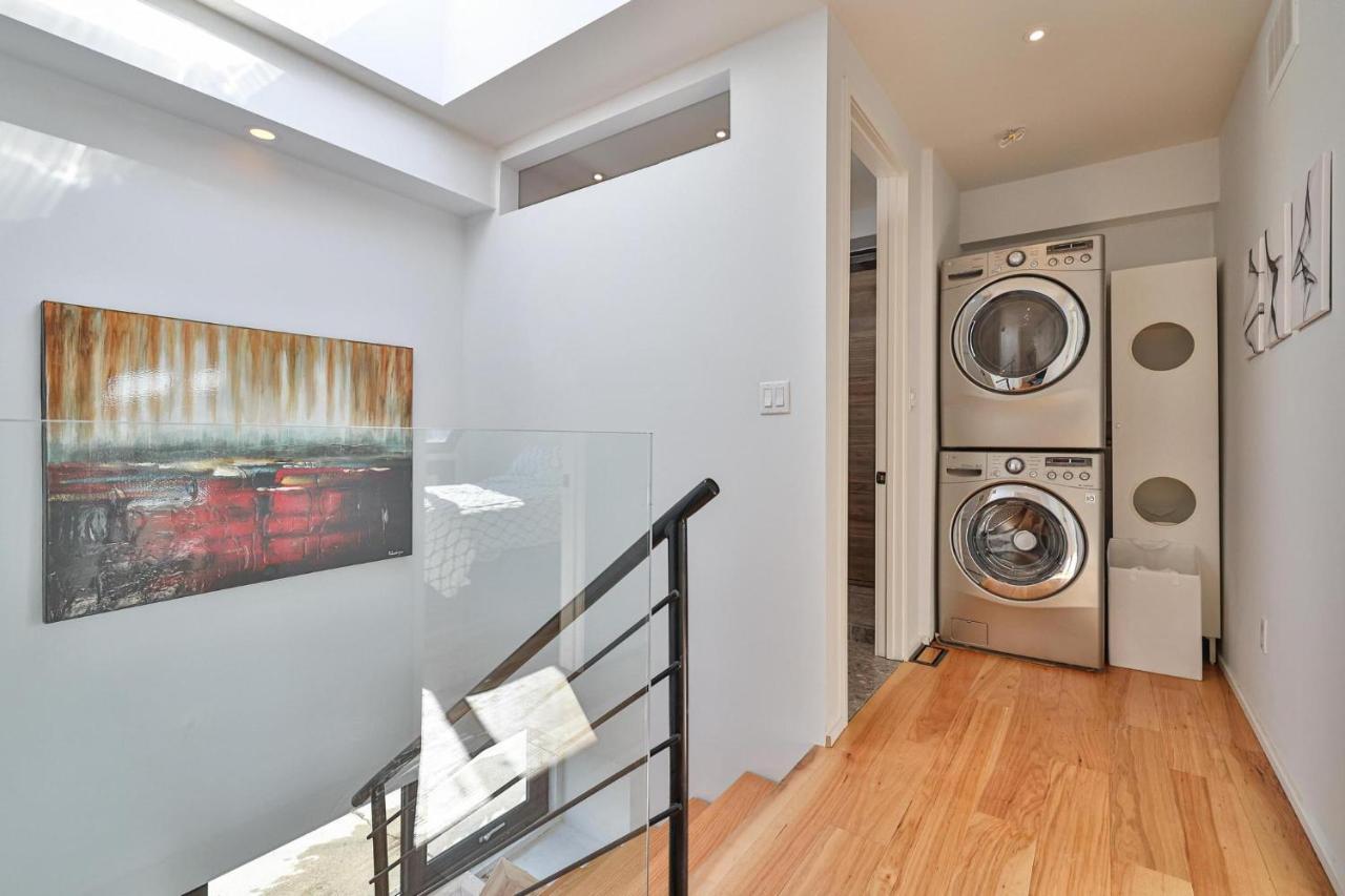 New Modern 1400 Sq Ft Coach House Near Everything Toronto Exteriér fotografie