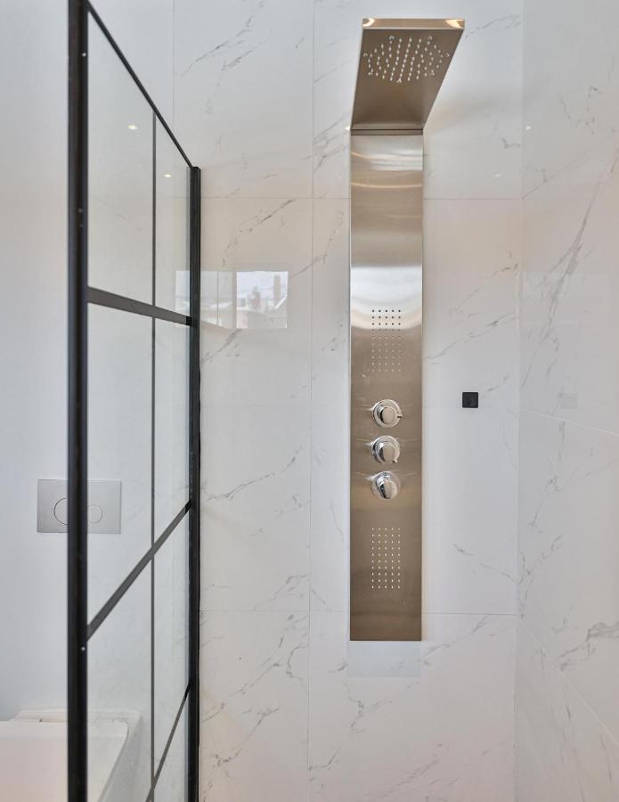 New Modern 1400 Sq Ft Coach House Near Everything Toronto Exteriér fotografie