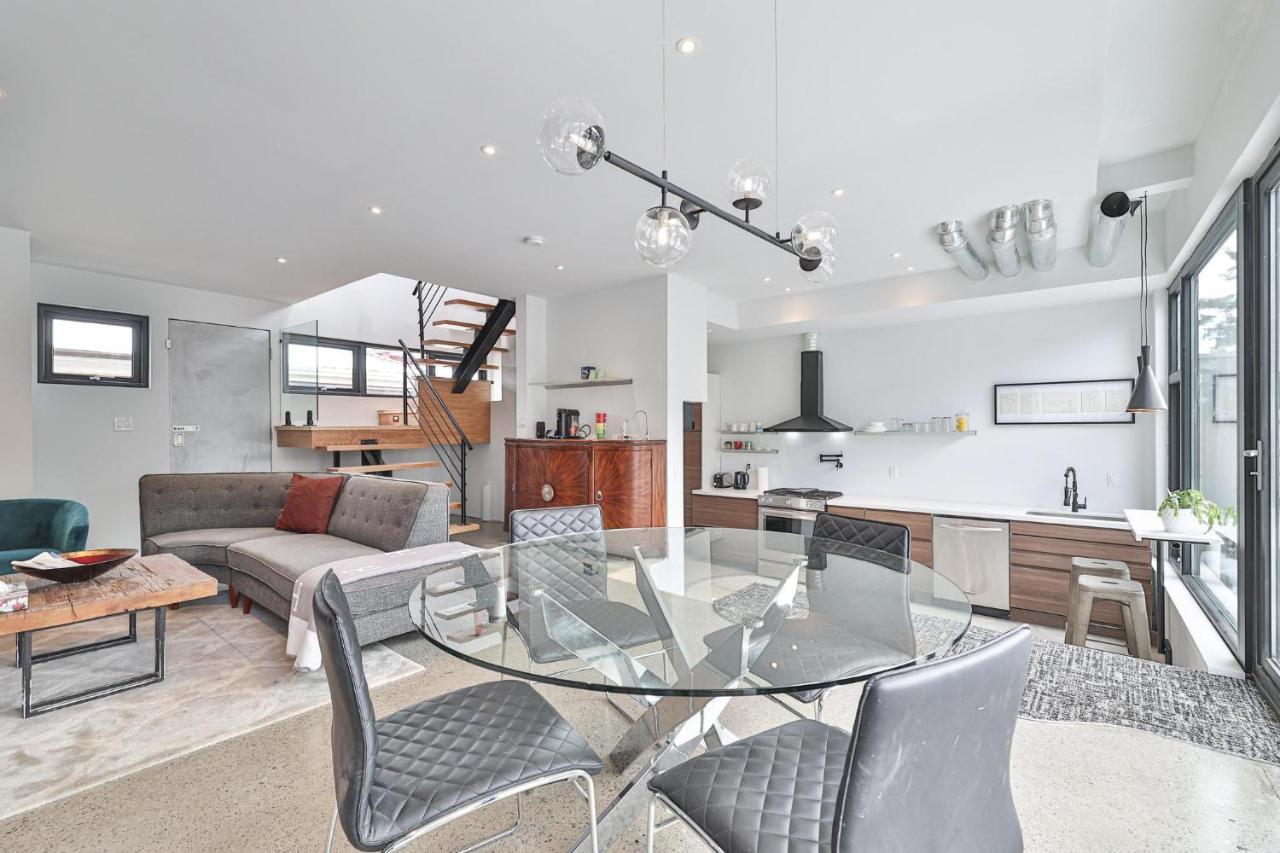 New Modern 1400 Sq Ft Coach House Near Everything Toronto Exteriér fotografie