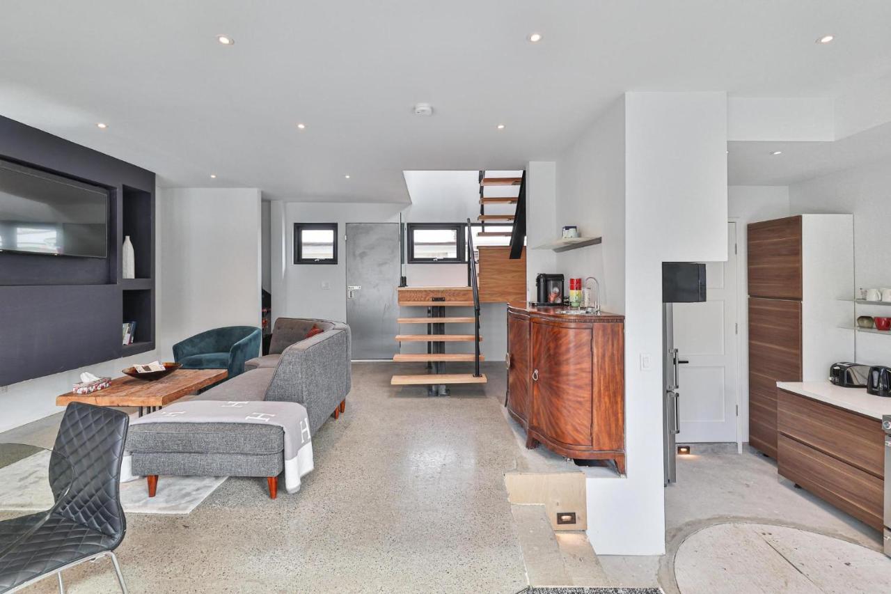New Modern 1400 Sq Ft Coach House Near Everything Toronto Exteriér fotografie